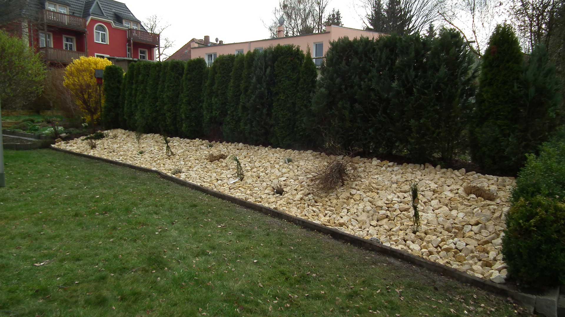 Individuelle Gartengestaltung - Baumarbeiten und Gartengestaltung F. Deppner